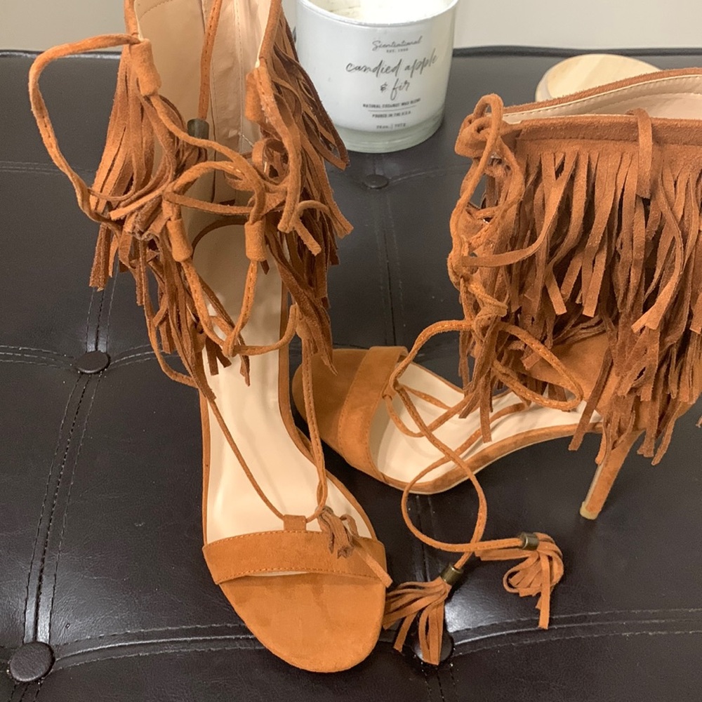 Whisky v suede heel
